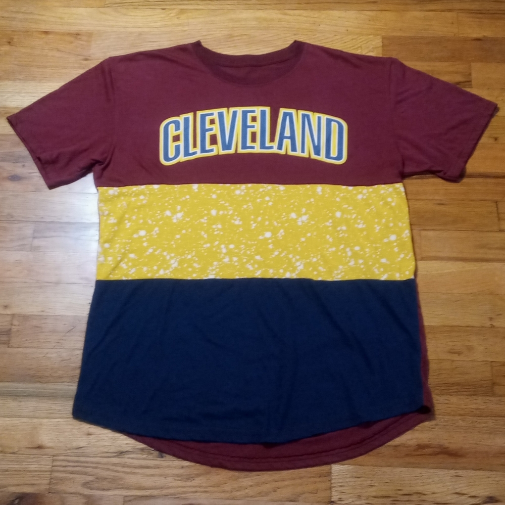 Cleveland Cavaliers t shirt basketball hoops